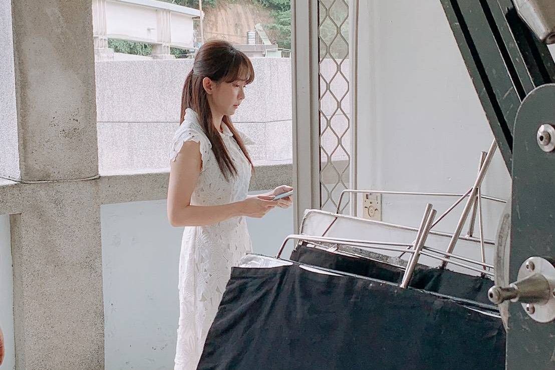 公視《可圈的鞋店》到中華國小取景 學生與大明星參演超開心劇照