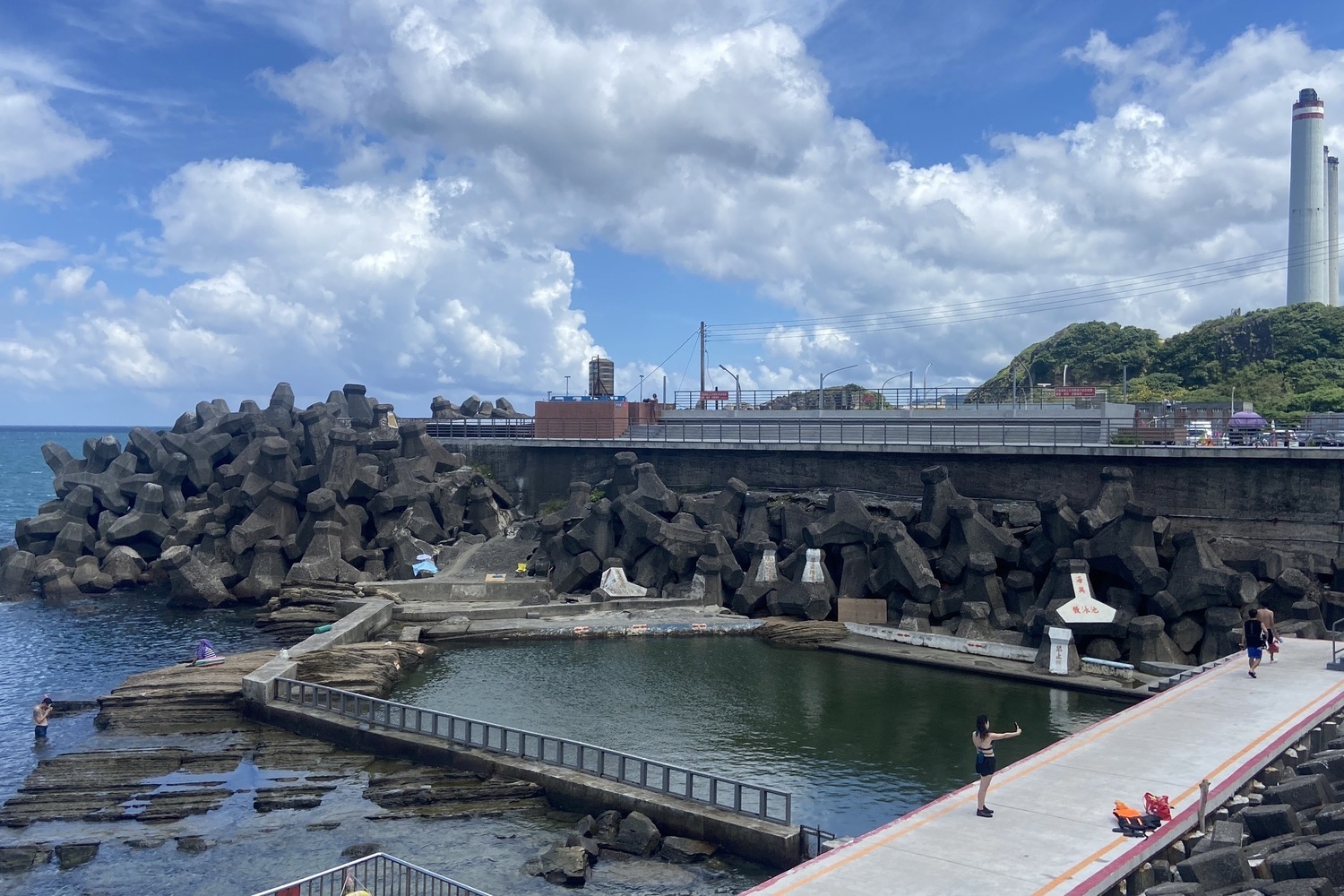 外木山海興海水游泳池