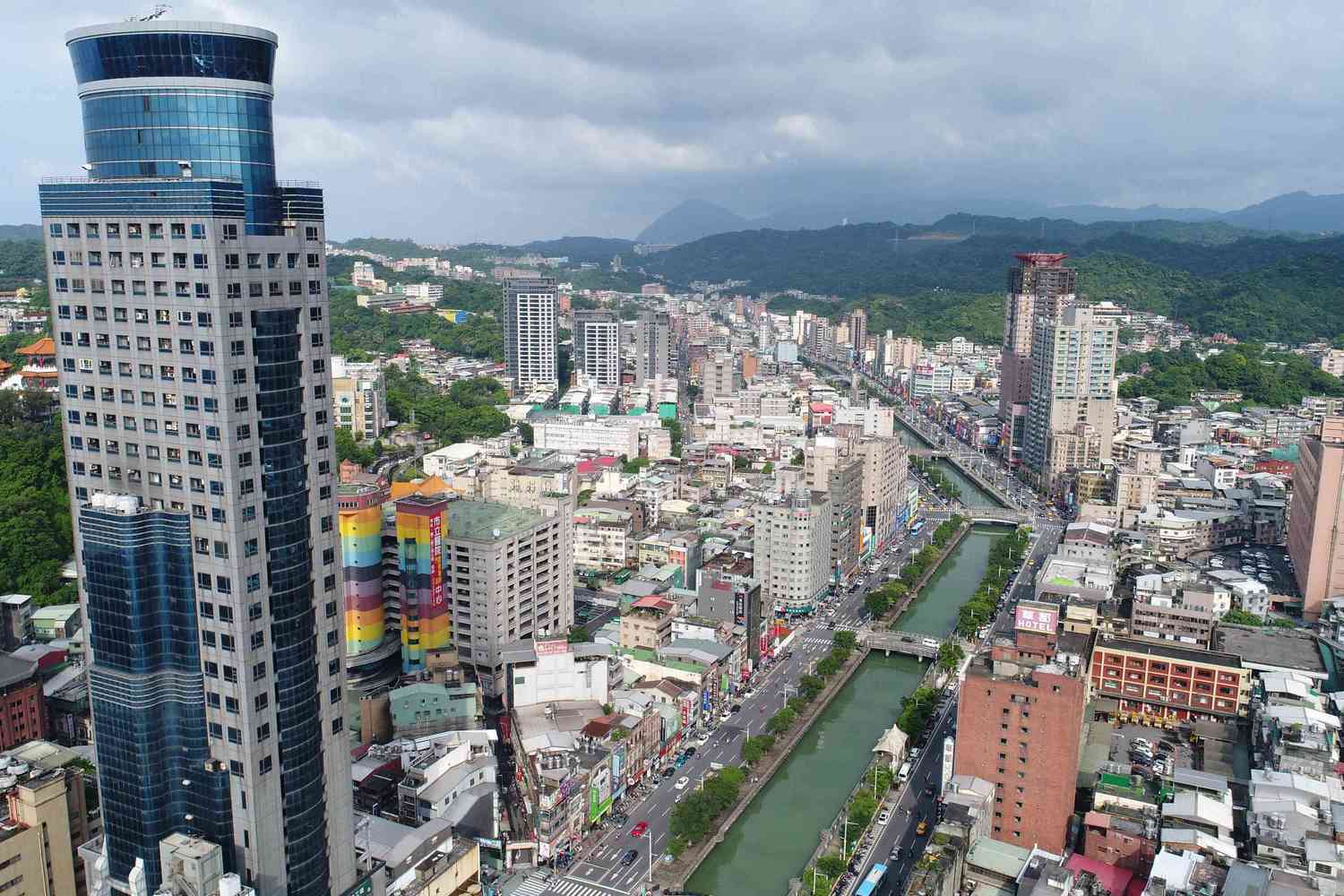 麗榮皇冠大樓場景照片