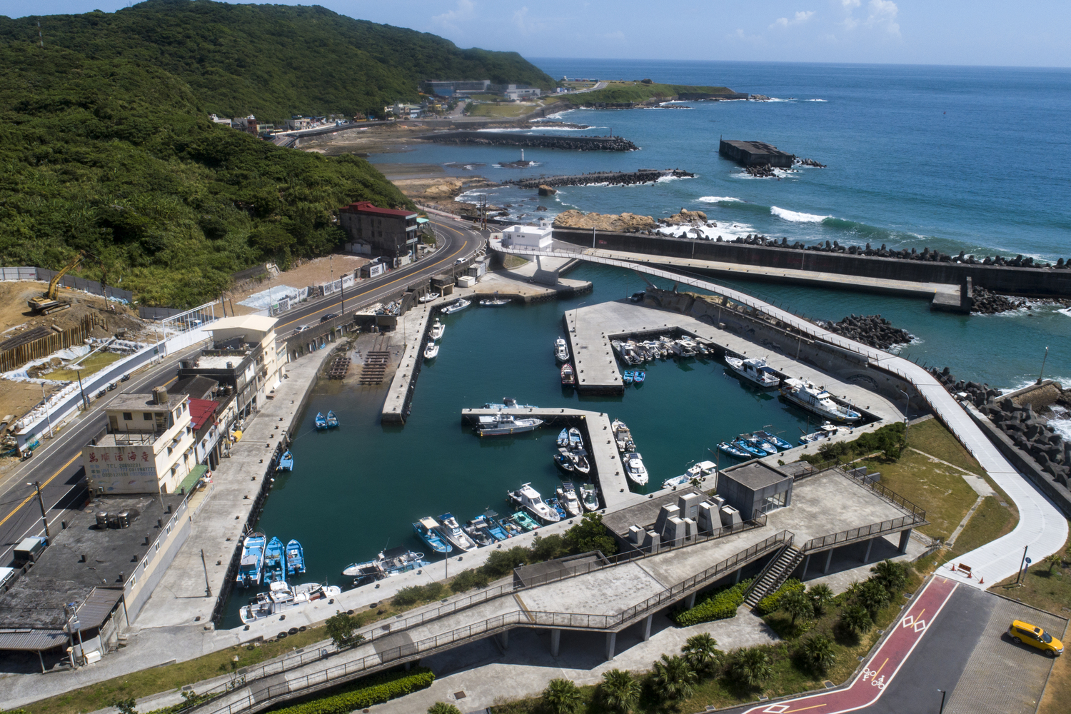 望海巷跨海景觀橋場景照片