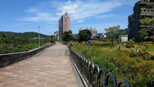 碇內河堤